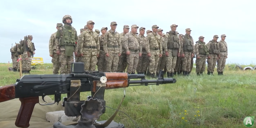 Каждый год военнообязанные со всей Костанайской области проходят военную подготовку