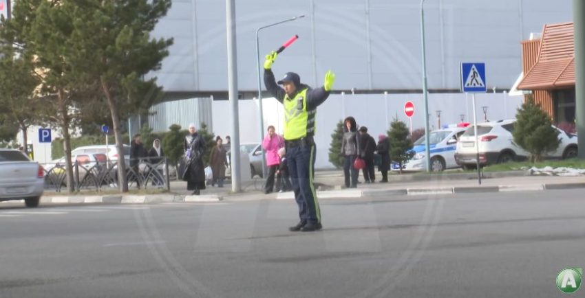 В областном центре проводят замену светофорных групп