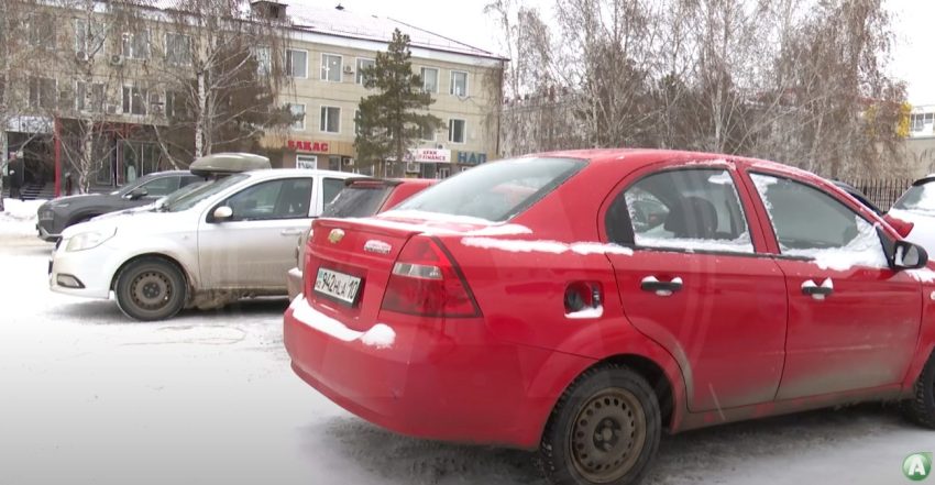 Простоял больше 5 минут со включенным двигателем — плати штраф